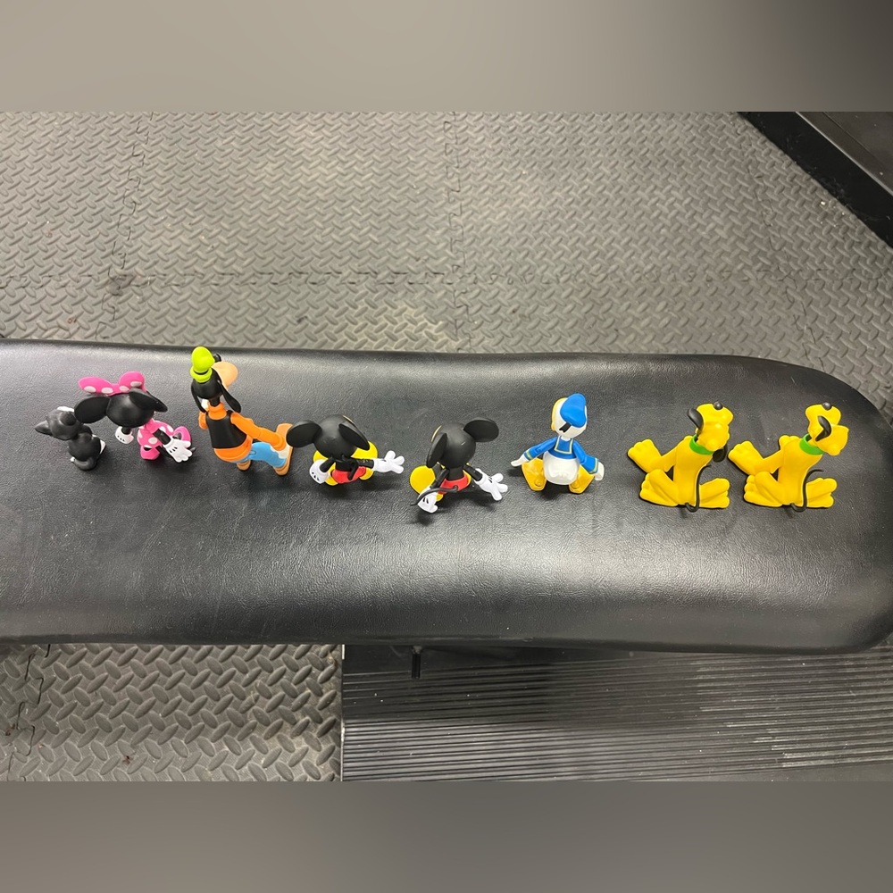 Disney Action Figure Set - Picture 3 of 10